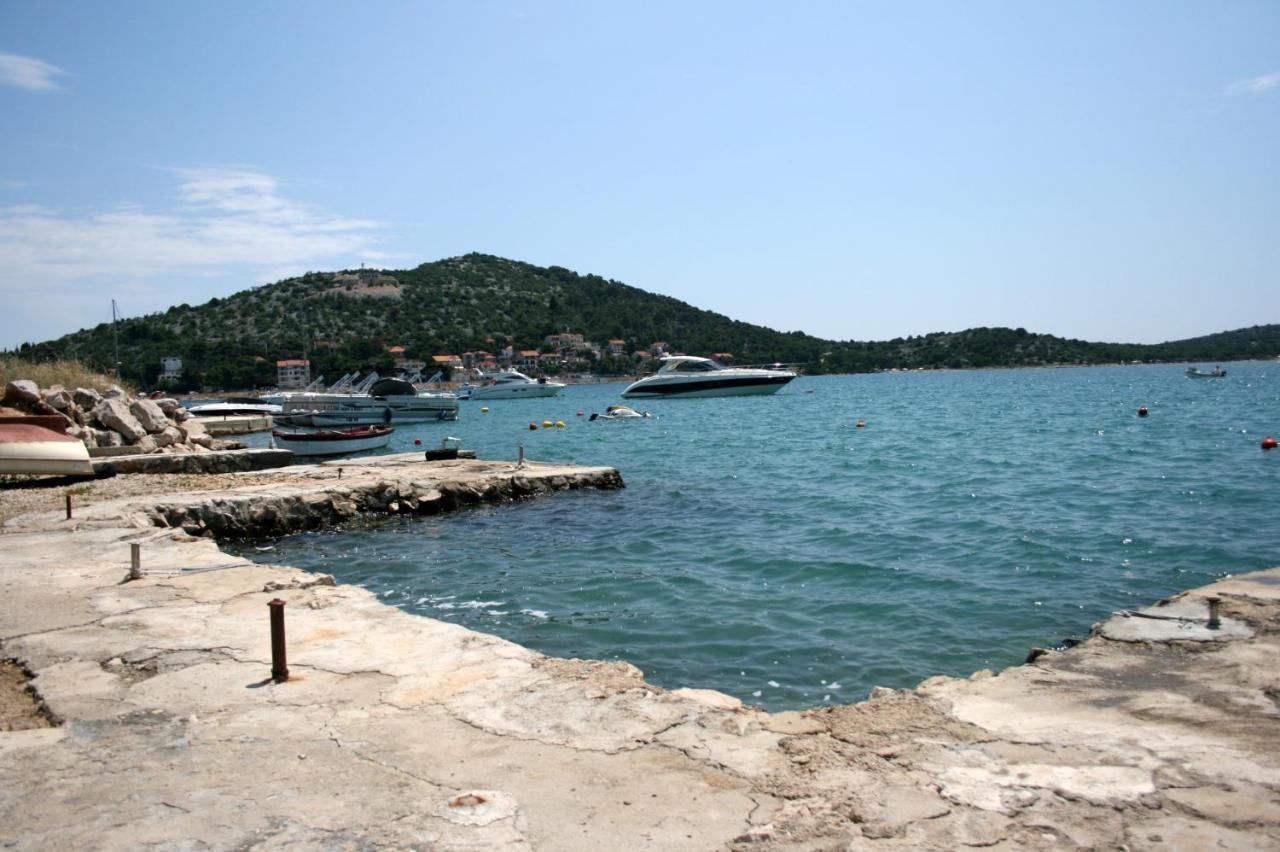 Apartments By The Sea Tisno, Murter - 5141 Exterior foto